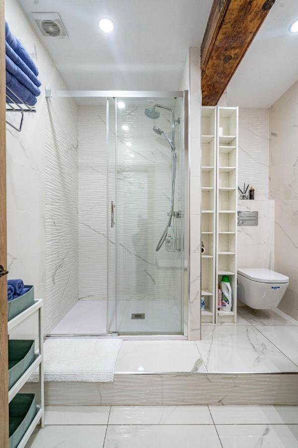 발렌시아 Central Luxury Flat With Free Parking 아파트 외부 사진
